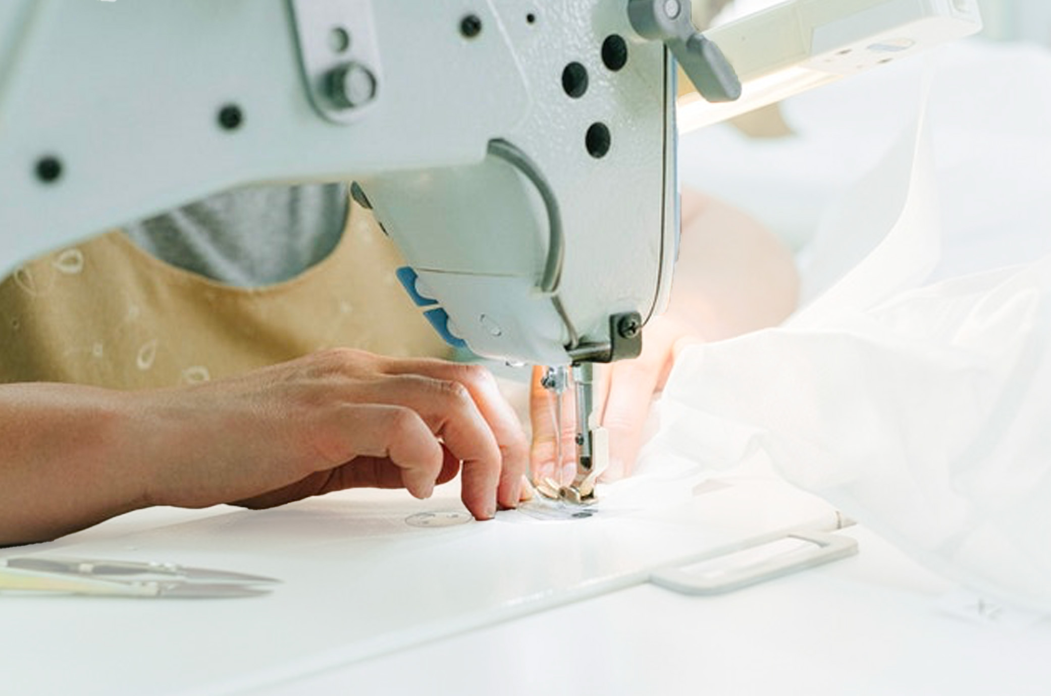 Retouche Veste/Manteau - Epaulettes (Entre 12 € et 17 €)